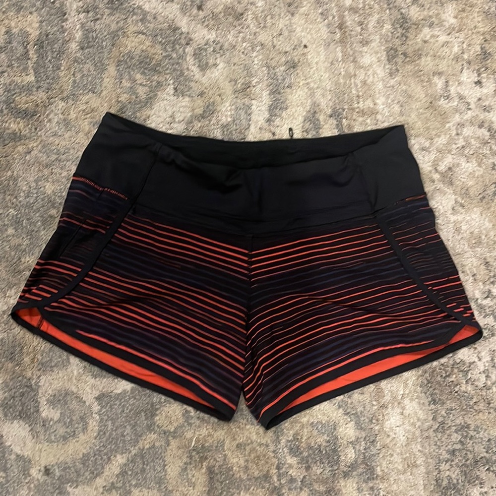 Lululemon shorts size 8